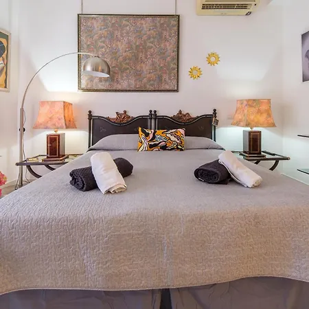 Casa Luce Con Terrazzo Гостевой дом