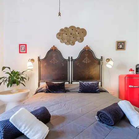 Casa Luce Con Terrazzo Πανσιόν *